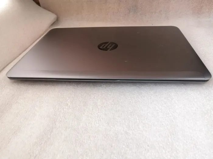 Ноутбук Б-клас HP EliteBook Folio 1040 G2 / 14" (1600x900) TN / Intel Core i5-5200U (2 (4) ядра по 2.2-2.7 GHz) / 8 GB DDR3 / 180 GB SSD / HD Graphics 5500 / Win 10 Pro б/в - зображення 7