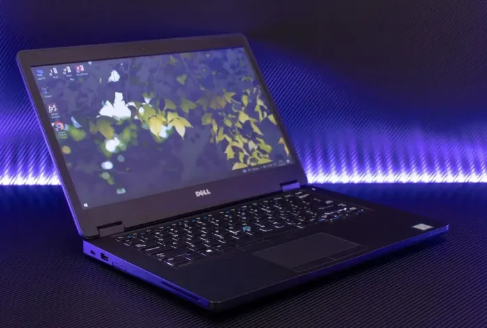 Ультрабук Dell Latitude 5480 / 14" TN / Core i5-7440HQ (4 ядра по 2.8-3.8GHz) / 8GB DDR4 / 256GB SSD / HD Graphics 630 / WebCam / HDMI б/в - зображення 3