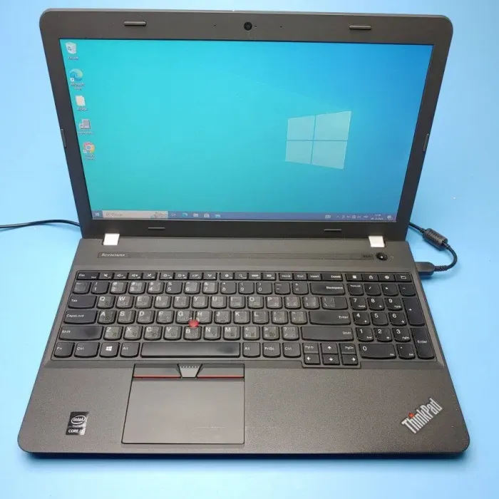 Ноутбук Lenovo ThinkPad E550 / 15.6" (1366x768) TN / Intel Core i3-5005U (2 (4) ядра по 2.0 GHz) / 8 GB DDR3 / 240 GB SSD / Intel HD Graphics 5500 / WebCam / DVD-ROM / Win 10 Pro б/в - зображення 8
