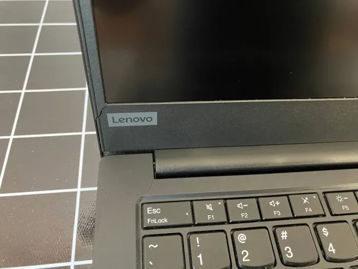 Ноутбук Б-клас Lenovo ThinkPad E14 / 14'' (1920x1080) IPS / Intel Core i5-10210U (4 (8) ядра по 1.6 - 4.2 GHz) / 16 GB DDR4 / 512 GB SSD M.2 / Intel UHD Graphics / WebCam / USB 3.1 / HDMI б/в - зображення 9