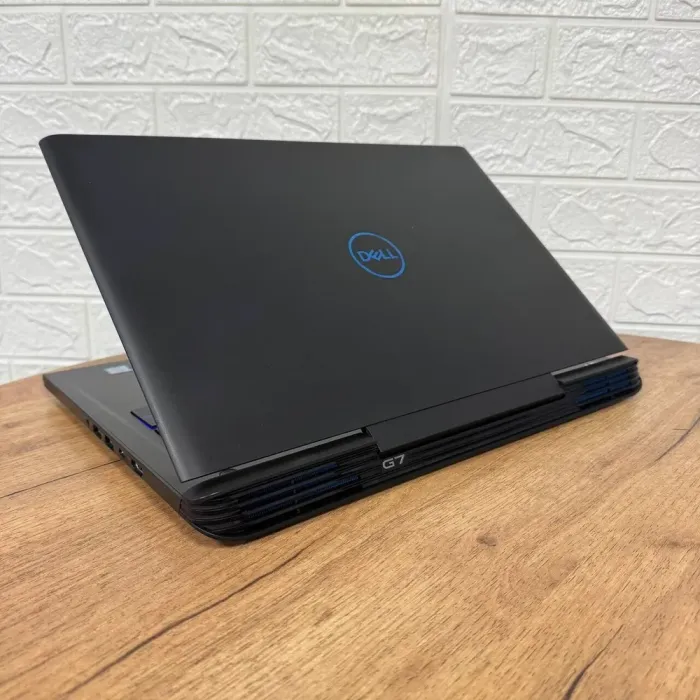 Ігровий ноутбук Б-клас Dell G7 15 7588 / 15.6" (1920x1080) IPS / Intel Core i7-8750H (6 (12) ядер по 2.2 - 4.1 GHz) / 8 GB DDR4 / 250 GB SSD / nVidia GeForce GTX 1060 Max-Q, 6 GB GDDR5, 192-bit / WebCam б/в - зображення 6