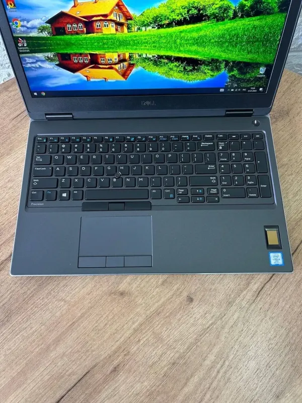 Мобільна робоча станція Dell Precision 7540 / 15.6" (1920x1080) IPS / Intel Core i5-9400H (4 (8) ядра по 2.5 - 4.3 GHz) / 32 GB DDR4 / 256 GB SSD / nVidia Quadro T2000, 4 GB GDDR5, 128-bit / WebCam б/в - зображення 7