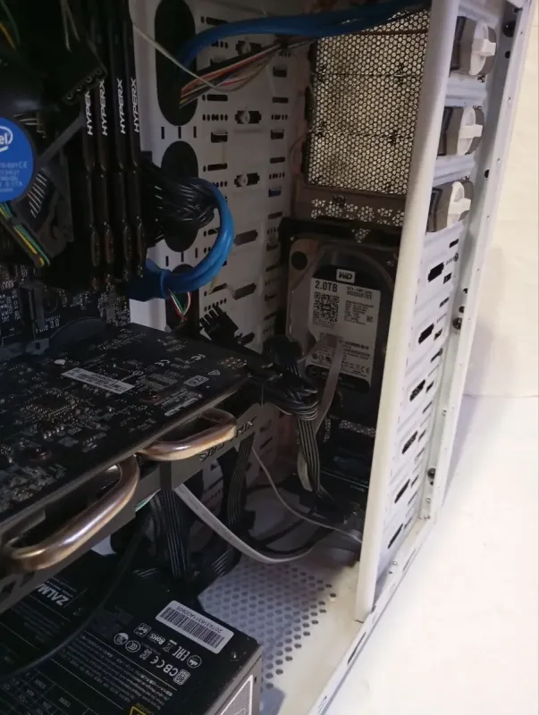 Ігровий ПК AeroCool X-Predator X1 Tower / Intel Core i7-6700 (4 (8) ядер 3,4 - 4,0 ГГц) / 16 ГБ DDR4 / 480 ГБ SSD + 2000 ГБ HDD / nVidia GeForce GTX 950 Strix, 2 ГБ GDDR5, 128-біт / 600 Вт б/в - зображення 7