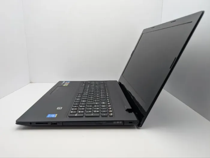 Ноутбук Lenovo G50-70 / 15.6" (1366x768) TN / Intel Core i5-4258U (2 (4) ядра по 2.4 - 2.9 GHz) / 8 GB DDR3 / 240 GB SSD / Intel Iris Graphics 5100 / WebCam / DVD-ROM б/в - зображення 5