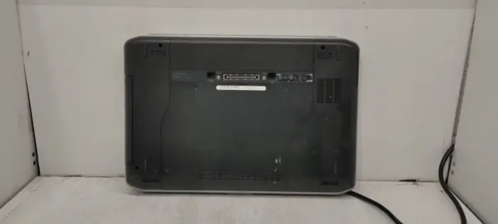 Ноутбук Б-класс Dell Latitude E5420 / 14" TN / Core i5-2520M (2(4) ядра по 2.5-3.2 GHz) / 4GB DDR3 / 320GB HDD / HD Graphics 3000 / DVD-RW б/в - зображення 7