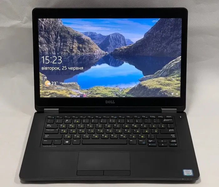 Ультрабук Б-клас Dell Latitude E5470 / 14" (1366x768) TN / Intel Core i5-6440HQ (4 ядра по 2.6 - 3.5 GHz) / 8 GB DDR4 / 256 GB SSD / Intel HD Graphics 530 / WebCam / Windows 10 Pro б/в - зображення 2
