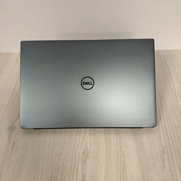 Ультрабук Б-клас Dell Vostro 5590 / 15.6" (1920x1080) IPS / Intel Core i5-10210U (4 (8) ядра по 1.6 - 4.2 GHz) / 8 GB DDR4 / 256 GB SSD NVMe / Intel UHD Graphics / WebCam б/в - зображення 3