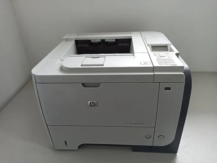 Принтер HP LaserJet P3015 / Лазерний монохромний друк / 1200x1200 dpi / A4 / 40 стор / хв / USB 2.0, Ethernet / Дуплекс / Кабелі в комплекті б/в - зображення 3