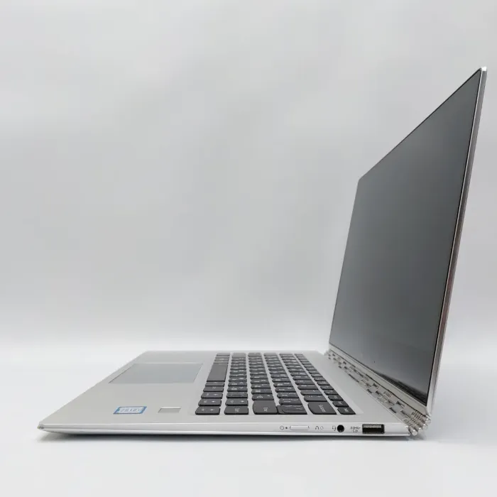 Ноутбук-трансформер Lenovo Yoga 910 / 13.3" (1920x1080) IPS Touch / Intel Core i7-7500U (2 (4) ядра по 2.7 - 3.5 GHz) / 8 GB DDR4 / 256 GB SSD / Intel HD Graphics 620 / No WebCam б/в - зображення 5