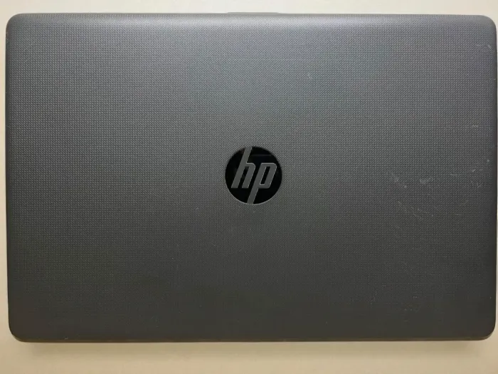 Ноутбук HP 250 G6 / 15.6" (1366х768) TN / Intel Core i3-7020U (2 (4) ядра по 2.3 GHz) / 8 GB DDR4 / 120 GB SSD / AMD Radeon R5 M330, 2 GB DDR3, 64-bit / WebCam б/в - изображение 4