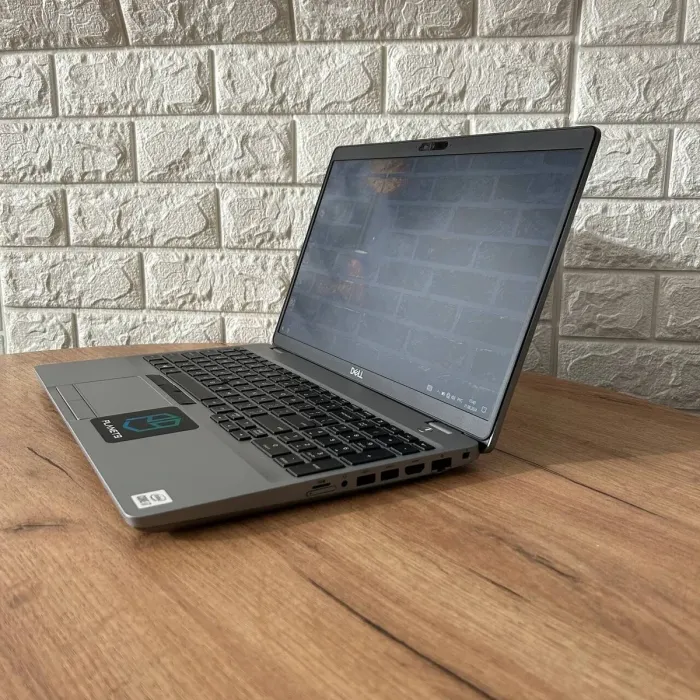 Ігровий ноутбук Б-клас Dell Latitude 5511 / 15.6" (1366x768) TN / Intel Core i7-10750H (6 (12) ядер по 2.6 - 5.0 GHz) / 16 GB DDR4 / 256 GB SSD / nVidia GeForce MX250, 2 GB GDDR5, 64-bit / WebCam б/в - зображення 5