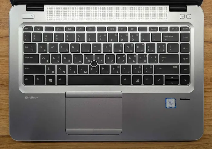 Ультрабук HP EliteBook 840 G4 / 14" (1920x1080) IPS / Intel Core i5-7300U (2 (4) ядра по 2.6 - 3.5 GHz) / 8 GB DDR4 / 256 GB SSD / Intel HD Graphics 620 / WebCam / Fingerprint / Windows 10 б/в - зображення 3