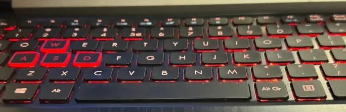 Ігровий ноутбук Aсer Predator Helios 300 ph315-51-71FS / 15,6" (1920x1080) IPS / Intel Core i7-8750H (6 (12) ядер по 2,2 - 4,1 ГГц) / 32 ГБ DDR4 / 256 ГБ SSD + 1000 ГБ HDD / nVidia GeForce GTX 1060, 6 ГБ GDDR5, 192-біт / WebCam б/в - зображення 8