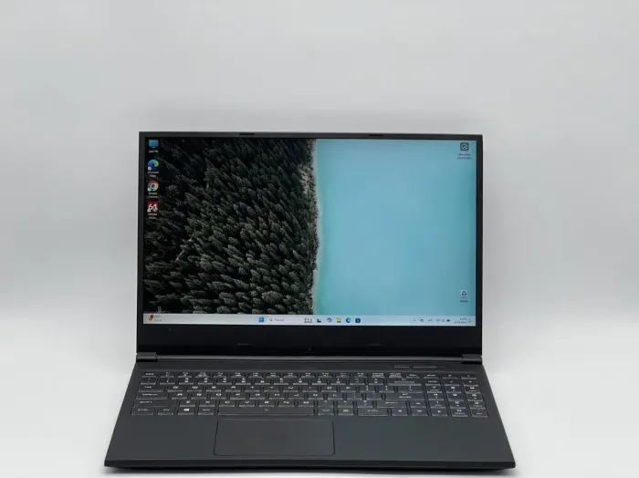 Ігровий ноутбук Maingear MG-VCTR001 / 15.6" (1920x1080) IPS / Intel Core i7-9750H (6 (12) ядер по 2.6 - 4.5 GHz) / 16 GB DDR4 / 1000 GB SSD / nVidia GeForce GTX 1660 Ti, 6 GB GDDR6, 192-bit / WebCam б/в - зображення 2