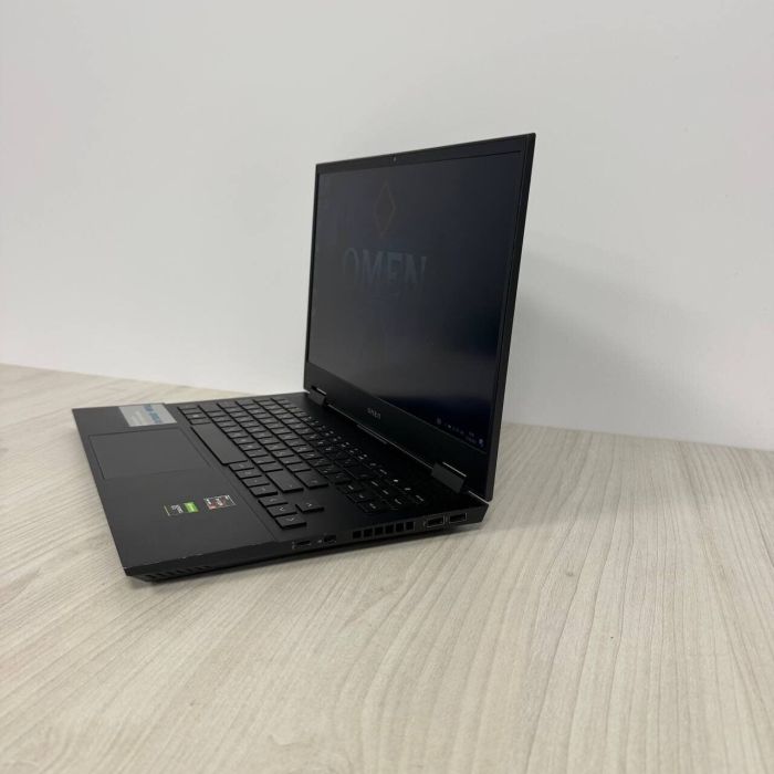 Ігровий ноутбук Б-класу HP Omen 15-en0044ur / 15,6" (1920x1080) IPS / AMD Ryzen 5 4500U (6 ядер по 2.3 - 4.0 GHz) / 16 GB DDR4 / 256 GB SSD NVMe / nVidia GeForce GTX 1650 Ti, 4 GB GDDR6, 128-bit / WebCam б/в - зображення 5