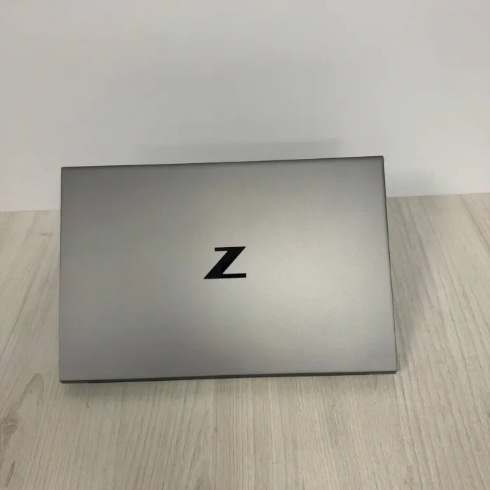 Мобільна робоча станція HP ZBook Studio G7 / 15,6" (1920x1080) IPS / Intel Core i7-10850H (6 (12) ядер по 2,7 - 5,1 ГГц) / 32 ГБ DDR4 / 512 ГБ SSD NVMe / nVidia Quadro RTX 4000 Max-Q, 8 ГБ GDDR6, 256-біт / WebCam б/в - зображення 3