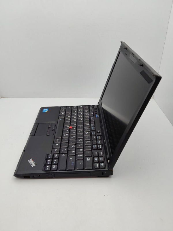 Нетбук Lenovo ThinkPad X201 / 12.1" (1366x768) TN / Intel Core i5-520M (2 (4) ядра по 2.4 - 2.93 GHz) / 6 GB DDR3 / 250 GB HDD / Intel HD Graphics / WebCam б/в - зображення 6