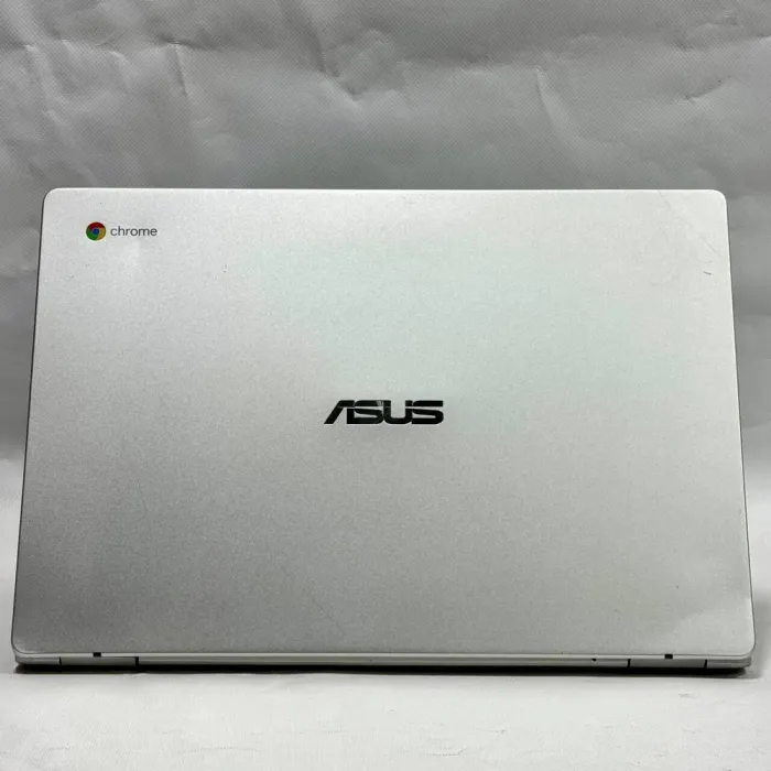Ноутбук Б-клас Asus ChromeBook C523NA-EJ0123 / 15.6 (1920x1080) TN / Intel Celeron N3350 (2 ядра по 1.1 - 2.4 GHz) / 4 GB DDR4 / 64 GB eMMC / Intel HD Graphics 500 / WebCam / ChromeOS б/в - зображення 7