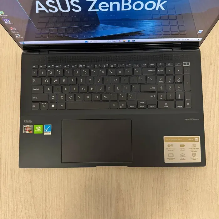 Ігровий ноутбук Asus ZenBook Pro 17 UM6702R / 17.3" (2560x1440) IPS Touch / AMD Ryzen 7 6800H (8 (16) ядер по 3,2 - 4,7 ГГц) / 16 ГБ DDR5 / 512 ГБ SSD NVMe / nVidia GeForce RTX 3050, 4 ГБ GDDR6, 128-bit / WebCam б/в - зображення 7