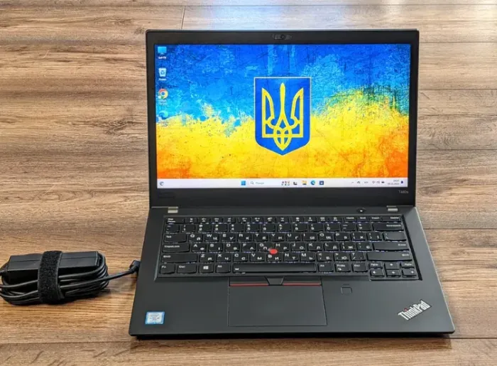 Ультрабук Lenovo ThinkPad T480s / 14" (1920x1080) IPS / Intel Core i5-8350U (4 (8) ядра по 1.7 - 3.6 GHz) / 8 GB DDR4 / 256 GB SSD / Intel UHD Graphics 620 / WebCam б/в - зображення 2