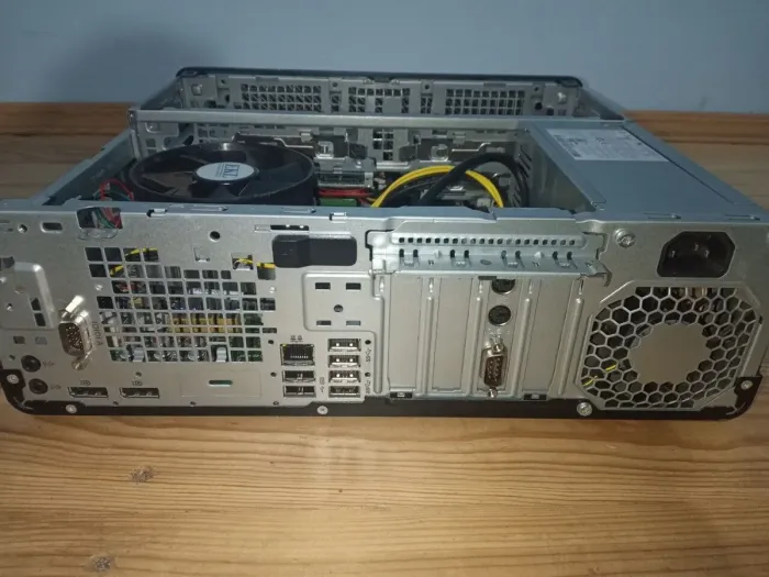 ПК Б-клас HP EliteDesk 800 G3 SFF / Intel Pentium G4400T (2 ядра по 2.9GHz) / 8GB DDR4 / 120GB SSD / Intel HD Graphics 510 б/в - зображення 3