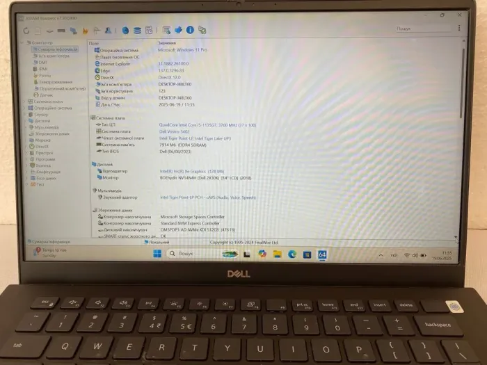 Ультрабук Б-клас Dell Vostro 5402 / 14" (1920x1080) TN / Intel Core i5-1135G7 (4 (8) ядра по 2.4 - 4.2 GHz) / 8 GB DDR4 / 512 GB SSD M.2 / Intel Iris Xe Graphics / WebCam б/в - зображення 5
