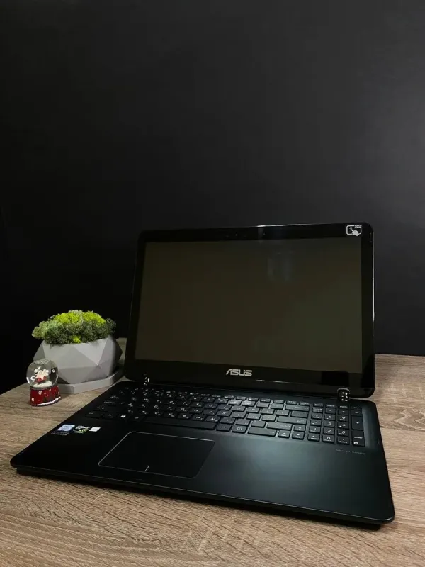 Ноутбук-трансформер Б-клас Asus Q534U / 15.6" (3840x2160) IPS / Intel Core i7-7500U (2 (4) ядра по 2.7 - 3.5 GHz) / 16 GB DDR4 / 512 GB SSD M.2 / nVidia GeForce GTX 950M, 2 GB GDDR5, 128-bit / WebCam / Win 10 б/в - зображення 2