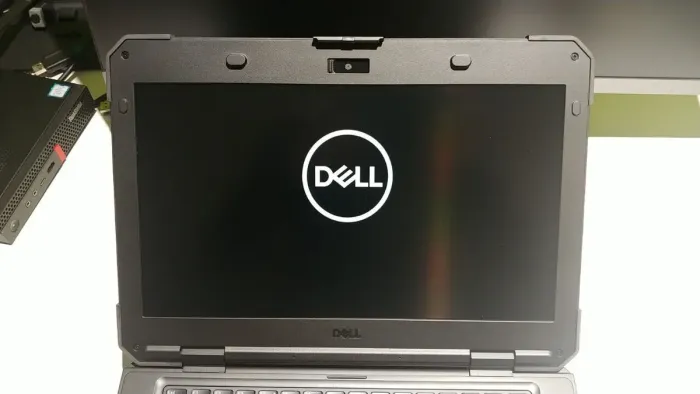 Захищений ноутбук Dell Latitude 5424 Rugged / 14" (1920x1080) IPS / Intel Core i5-8350U (4 (8) ядра по 1.7 - 3.6 GHz) / 16 GB DDR4 / 256 GB SSD M.2 / Intel UHD Graphics 620 / WebCam б/в - зображення 10