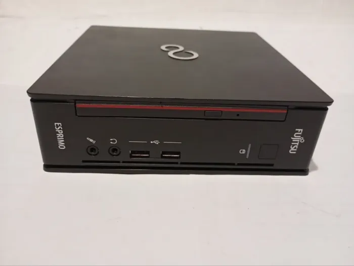 Неттоп Fujitsu Esprimo Q956 USFF / Intel Core i5-6500T (4 ядра по 2.5 - 3.1 GHz) / 8 GB DDR4 / 256 GB SSD / Intel HD Graphics 530 / Wi-Fi б/в - зображення 2