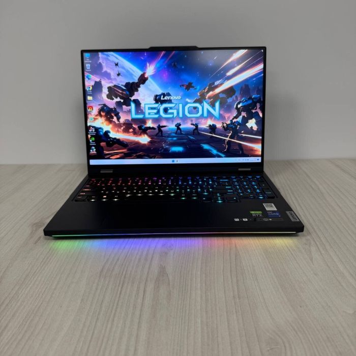 Ігровий ноутбук Б-клас Lenovo Legion Pro 7 16IRX8H / 16" (2560x1600) IPS / Intel Core i9-13900HX (24 (32) ядра по 3.9 - 5.4 GHz) / 32 GB DDR5 / 1000 GB SSD NVMe / nVidia GeForce RTX 4080, 12 GB GDDR6, 192-bit / WebCam б/в - зображення 2
