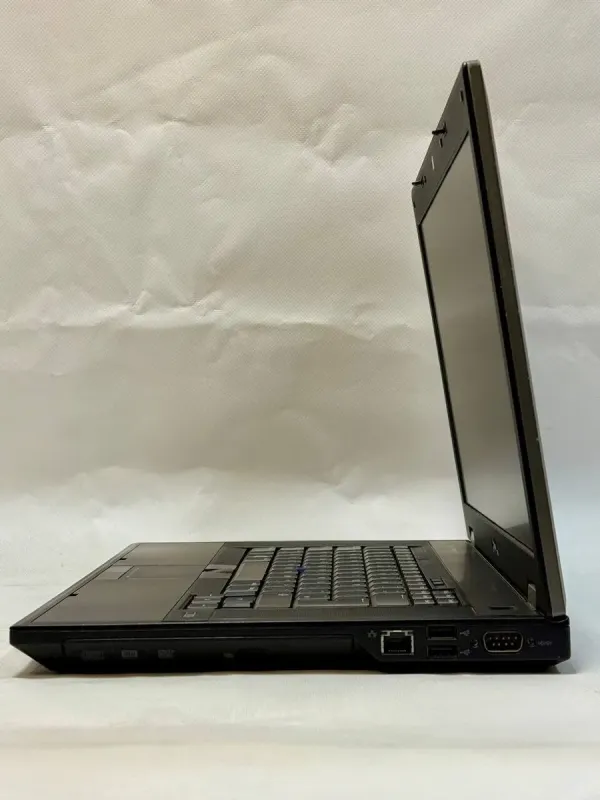 Ноутбук Б-клас Dell Latitude E5510 / 15.6" (1366x768) TN / Intel Core i5-560M (2 (4) ядра по 2.66 - 3.2 GHz) / 8 GB DDR3 / 120 GB SSD / Intel HD Graphics / WebCam / DVD-ROM / Не працює АКБ б/у - зображення 5