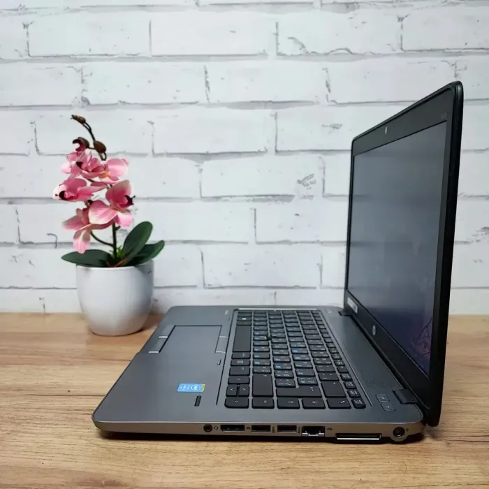 Ноутбук HP EliteBook 840 G2 / 14" (1366x768) TN / Intel Core i5-5300U (2 (4) ядра по 2.3 - 2.9 GHz) / 8 GB DDR3 / 128 GB SSD / Intel HD Graphics 5500 / WebCam б/в - зображення 6