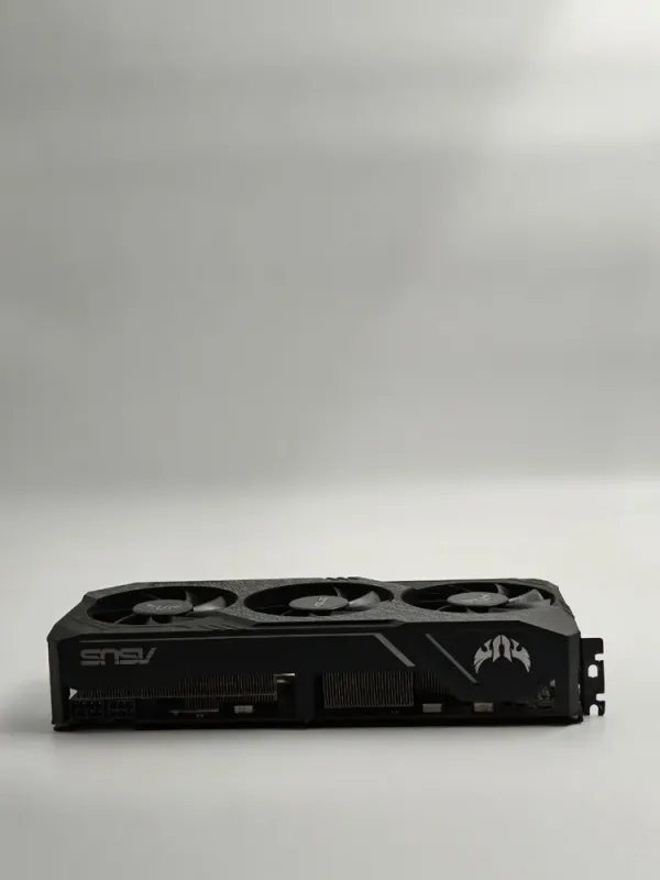 Дискретна відеокарта Asus Radeon TUF RX 5700 Gaming OC, 8 GB GDDR6, 256-bit / 1x HDMI, 3x DisplayPort / (TUF 3-RX5700-O8G-GAMING) б/в - зображення 6