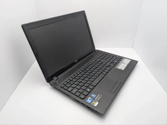 Ноутбук Acer Aspire 5742G / 15.6" (1366x768) TN / Intel Core i5-480M (2 (4) ядра по 2.6 GHz) / 6 GB DDR3 / 500 GB HDD / nVidia GeForce GT 520M, 1 GB GDDR3, 64-bit / WebCam / DVD-ROM б/в - зображення 6