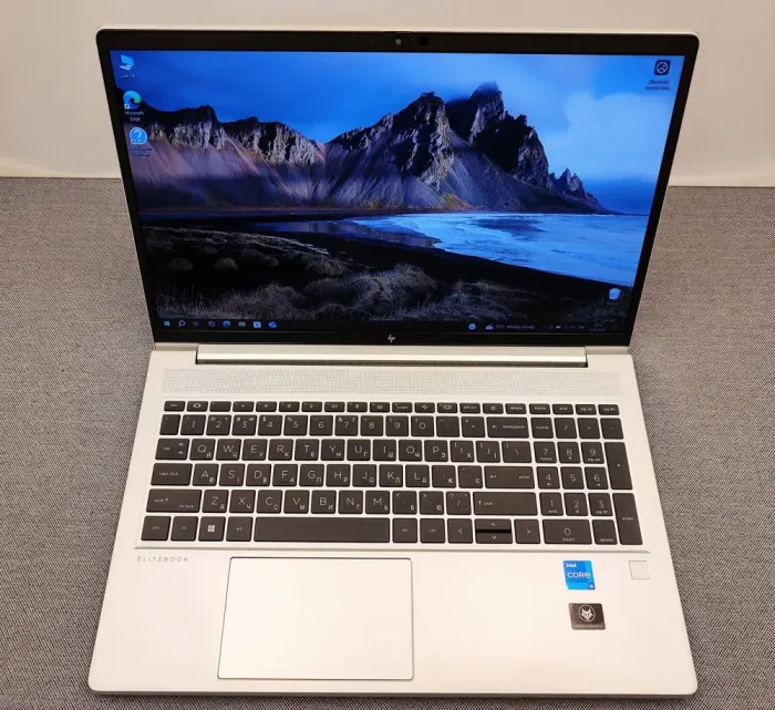 Ультрабук HP EliteBook 650 G9 / 15.6" (1920x1080) IPS / Intel Core i5-1235U (10 (12) ядер 3.3 - 4.4 GHz) / 16 GB DDR4 / 512 GB SSD M.2 / Intel Iris Xe Graphics / WebCam б/в - зображення 2