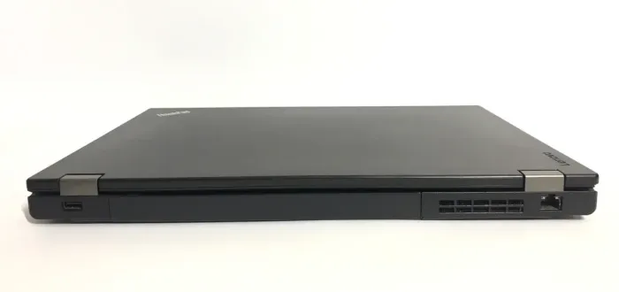 Ноутбук Lenovo ThinkPad L560 / 15.6" (1920x1080) IPS / Intel Core i5-6200U (2 (4) ядра по 2.3 - 2.8 GHz) / 8 GB DDR3 / 256 GB SSD / Intel HD Graphics 520 / WebCam / DVD-ROM / Win 10 Pro б/в - зображення 3