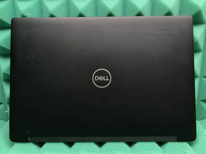 Ультрабук Dell Latitude 7390 / 13.3" IPS / Intel Core i5-8250U (4(8) ядра по 1.6-3.4GHz) / 8GB DDR4 / 128GB SSD / UHD Graphics 620 / WebCam / USB 3.1 / HDMI / Win 10 б/в - зображення 5