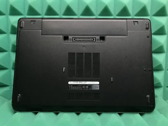 Ноутбук Dell Latitude E6440 / 14" (1920x1080) IPS / Intel Core i5-4310M (2 (4) ядра по 2.7 - 3.4 GHz) / 8 GB DDR3 / 256 GB SSD / Intel HD Graphics 4600 / WebCam / Windows 10 б/в - зображення 6