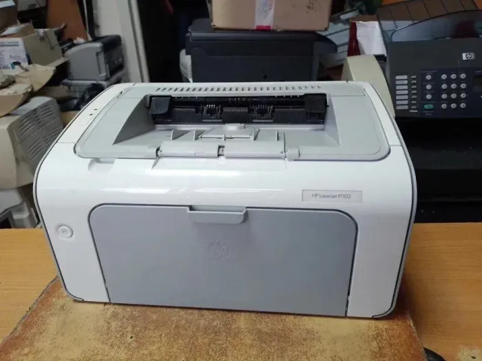 Принтер HP LaserJet P1102 / Лазерний монохромний друк / 600 x 600 dpi / A4 / 18 стор/хв / USB 2.0 б/в - зображення 2