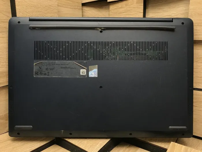 Ультрабук Б-клас Lenovo IdeaPad 3 15ABA7 / 15.6" (1920x1080) IPS / AMD Ryzen 7 5825U (8 (16) ядра по 2.0 - 4.5 GHz) / 8 GB DDR4 / 256 GB SSD / AMD Radeon Graphics / WebCam б/в - зображення 9