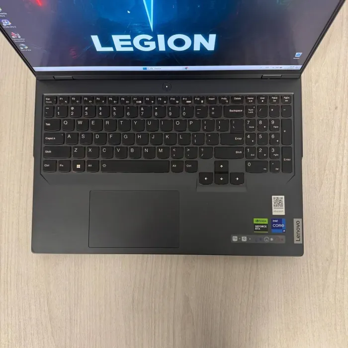 Ігровий ноутбук Б-класу Lenovo Legion Pro 5 16IRX8 / 16" (2560x1600) IPS / Intel Core i9-13900HX (24 (32) ядра по 2,2 - 5,4 ГГц) / 32 ГБ DDR5 / 1000 ГБ SSD NVMe / nVidia GeForce RTX 4070, 8 ГБ GDDR6, 128-біт / WebCam б/в - зображення 7