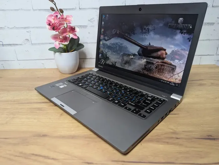 Ноутбук Toshiba Tecra Z40-A-187 / 14" (1366x768) TN / Intel Core i5-4310U (2 (4) ядра по 2.0 - 3.0 GHz) / 8 GB DDR3 / 128 GB SSD / Intel HD Graphics 4400 / WebCam б/в - зображення 7