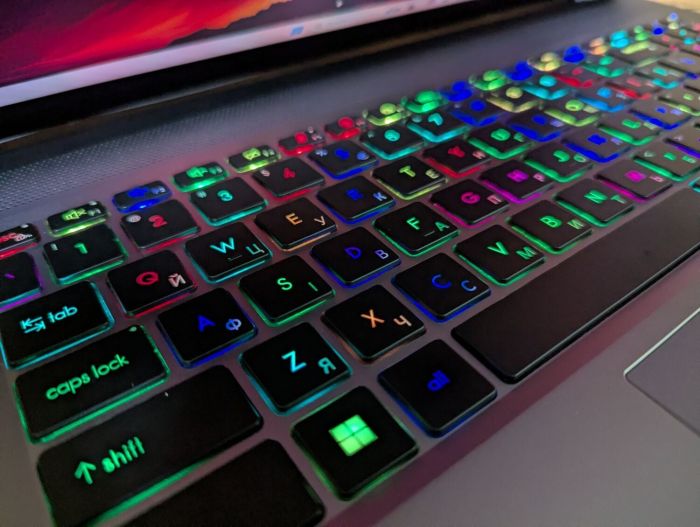 Мобільна робоча станція MSI Creator Pro Z16P / 16" (2560x1600) IPS / Intel Core i9-12900H (14 (20) ядер по 3,8 - 5,0 ГГц) / 64 ГБ DDR5 / 1000 ГБ SSD / nVidia RTX A5500, 16 ГБ GDDR6, 256-біт / WebCam / TouchID / Windows 11 б/в - зображення 6