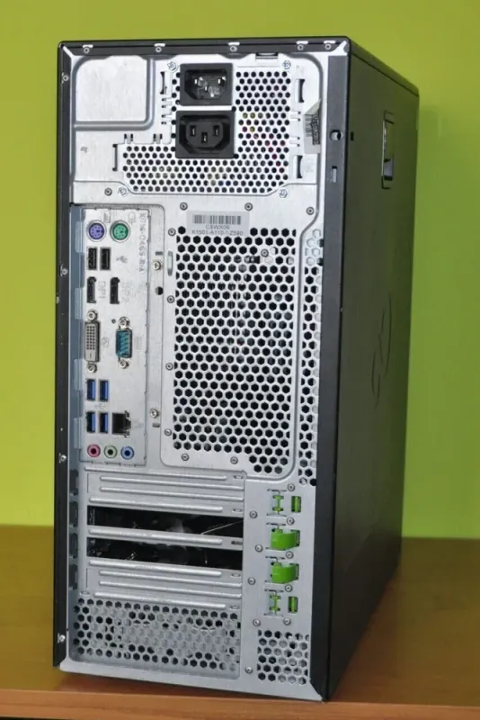 Комп'ютер Fujitsu Esprimo P756 E90 Tower / Intel Core i5-6400 (4 ядра по 2.7 - 3.3 GHz) / 8 GB DDR4 / 250 GB SSD / Intel HD Graphics 530 / DVD-ROM / Без операційної системи б/в - зображення 3