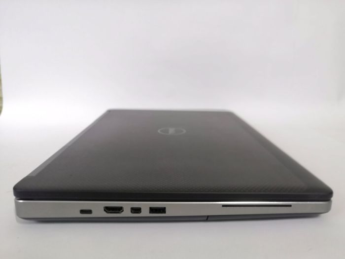 Робоча станція Dell Precision 7520 / 15.6" TN / Core i7-6820HQ (4(8) ядра по 2.7-3.6 GHz) / 16GB DDR4 / 256GB SSD / Quadro M2200, 4GB GDDR5, 128-bit / WebCam б/в - зображення 4