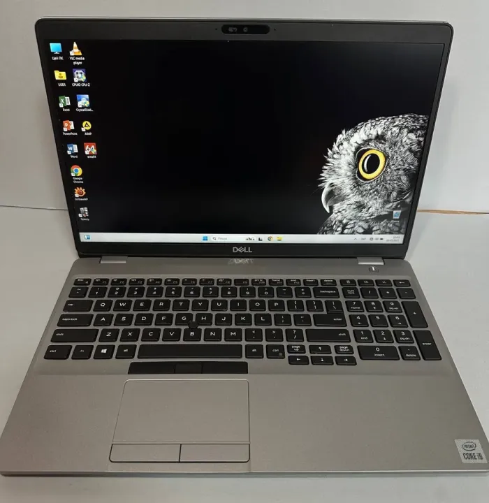 Мобільна робоча станція Б-клас Dell Precision 3551 / 15.6" (1920x1080) IPS / Intel Core i9-10885H (8 (16) ядер по 2.4 - 5.3 GHz) / 16 GB DDR4 / 256 GB SSD / nVidia Quadro P620, 4 GB GDDR5, 128-bit / WebCam / Win 11 б/в - зображення 2