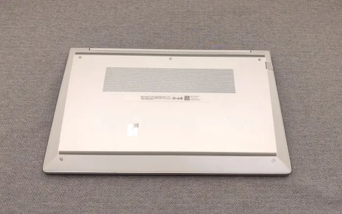 Ультрабук HP EliteBook 650 G9 / 15.6" (1920x1080) IPS / Intel Core i5-1235U (10 (12) ядер 3.3 - 4.4 GHz) / 16 GB DDR4 / 512 GB SSD M.2 / Intel Iris Xe Graphics / WebCam б/в - зображення 8