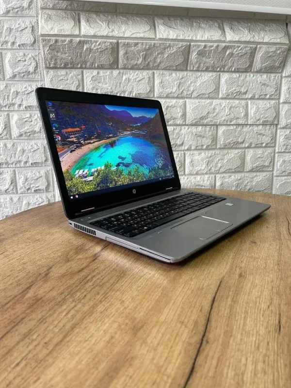 Ноутбук Б-клас HP ProBook 650 G3 / 15.6" (1920x1080) TN / Intel Core i5-7200U (2 (4) ядра по 2.5 - 3.1 GHz) / 8 GB DDR4 / 256 GB SSD / Intel HD Graphics 620 / WebCam б/в - зображення 4