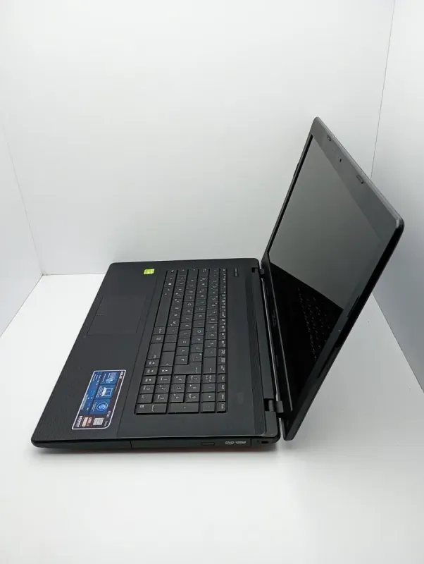 Ноутбук Asus X75VB / 17.3" (1600x900) TN / Intel Core i3-3110M (2 (4) ядра по 2.4 GHz) / 8 GB DDR3 / 500 GB HDD / nVidia GeForce GT 720M, 2 GB GDDR3, 64-bit / WebCam б/в - зображення 6