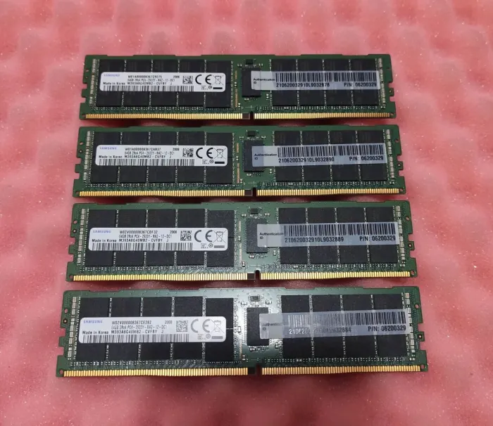 Комплект: Серверна оперативна пам'ять Samsung / 256 GB (4x64 GB) / 2Rx4 PC4-2933Y / DDR4 ECC / 2933 MHz б/в - зображення 2